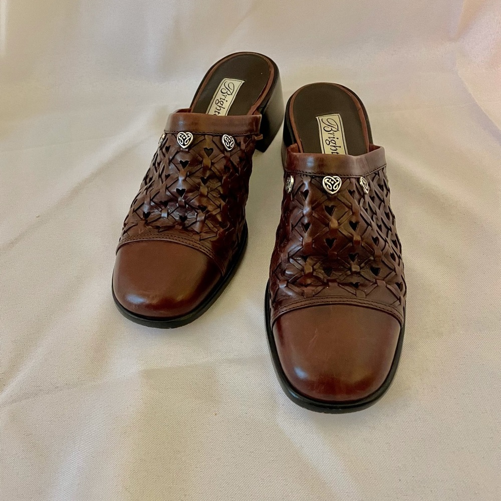 Authentic vintage Brighton heeled sandals